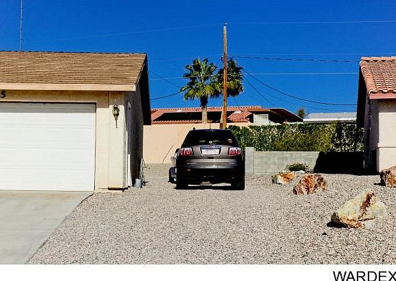 3rd image of 2465 Mandalay Dr