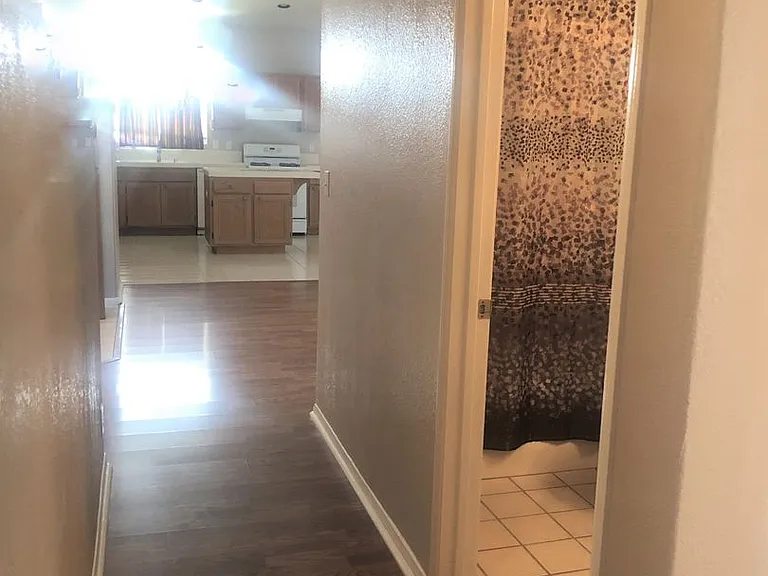 20808 Village Pkwy — Photo 20