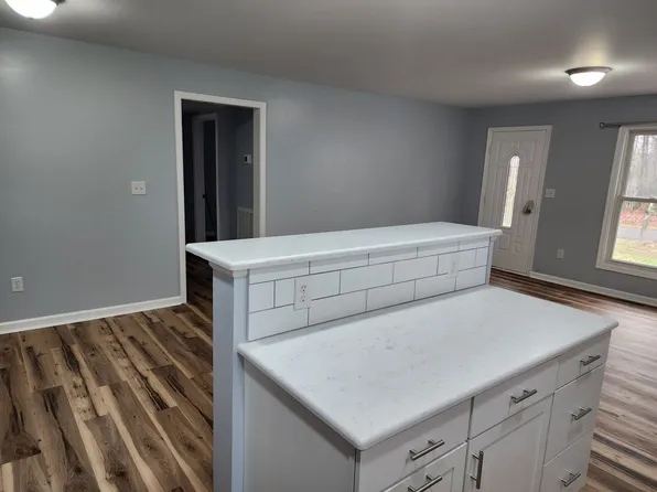 203 Inman Rd, Mount Airy, NC 27030