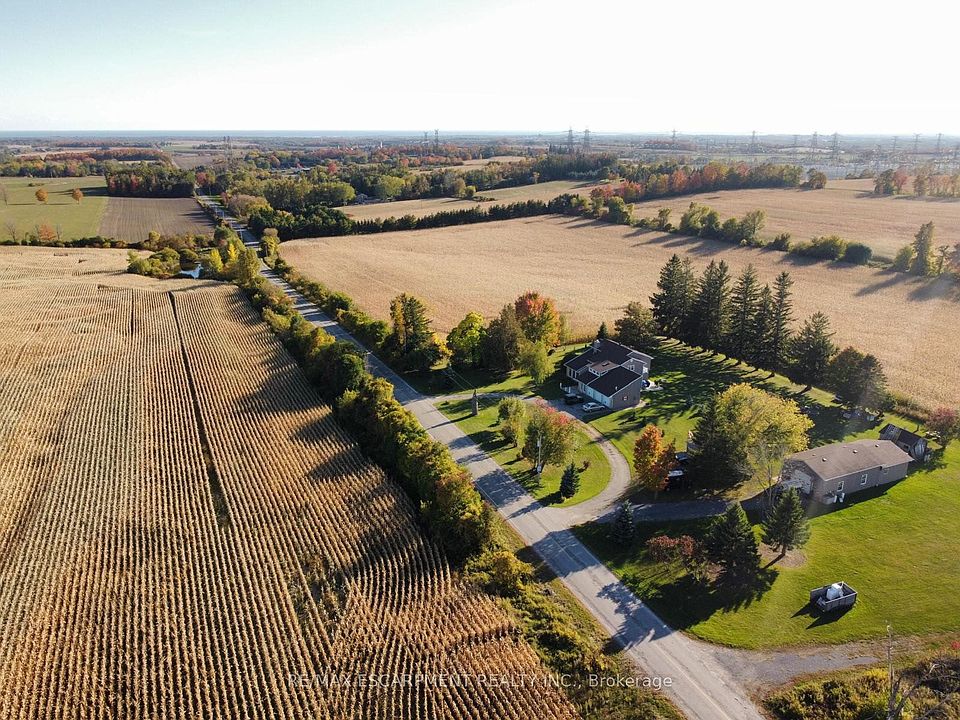 2nd image of 7568 Langmaid Rd