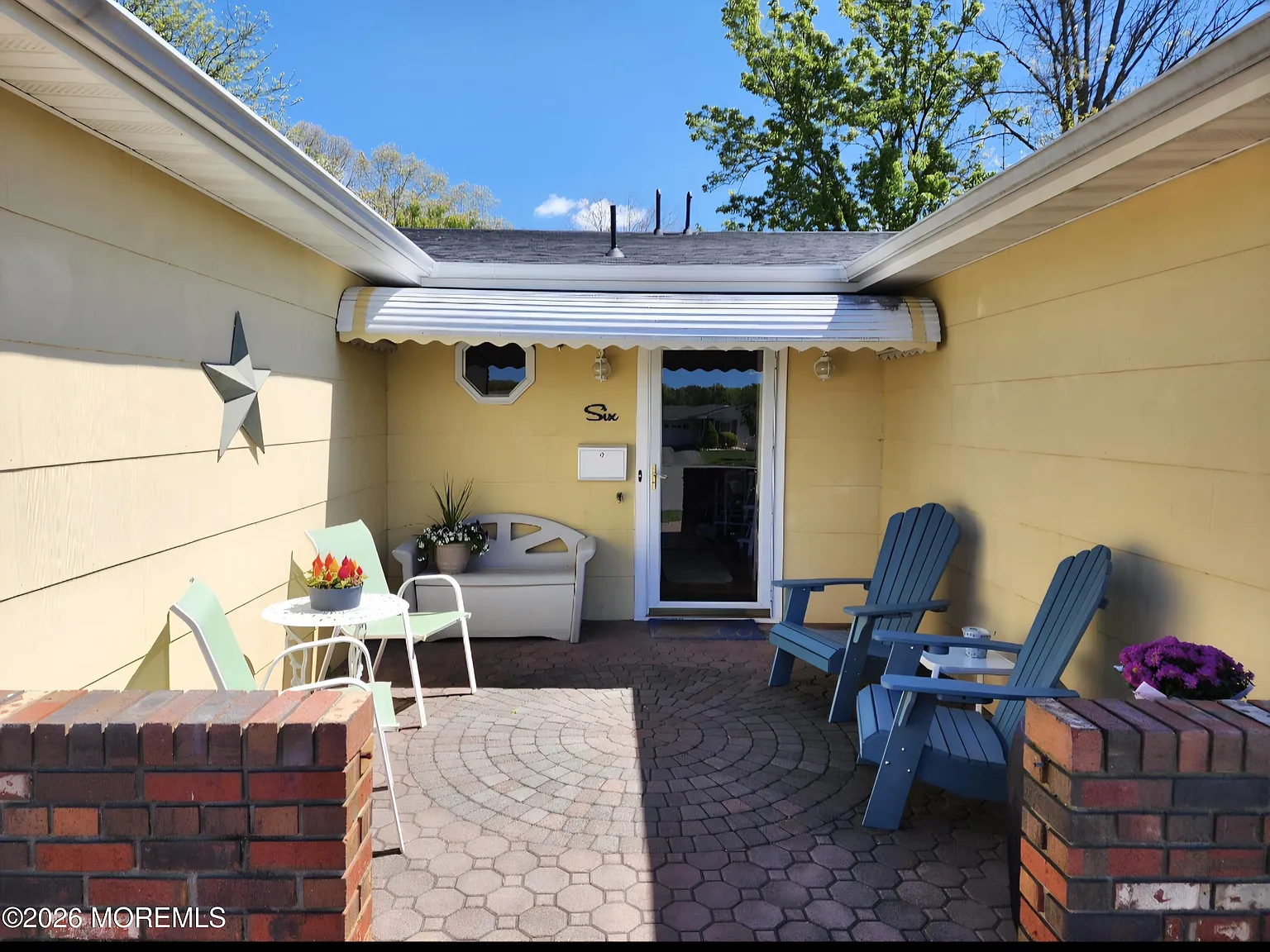 2 bed, 1370 sqft, $2,500 — Photo 2