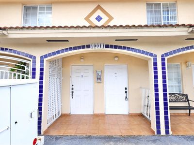 10011 W Okeechobee Rd APT 202, Hialeah Gardens, FL, 33016