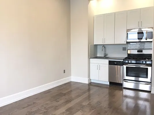 Rented by Lang Realty LLC | media 9