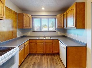 304 10th Ave NE #3, Mandan, ND 58554