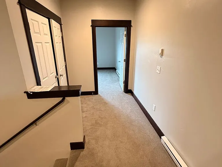 205 Wooden Shoe Ln — Photo 10