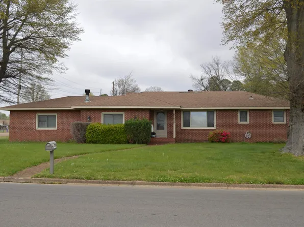 1500 High School Dr, Union City, TN 38261