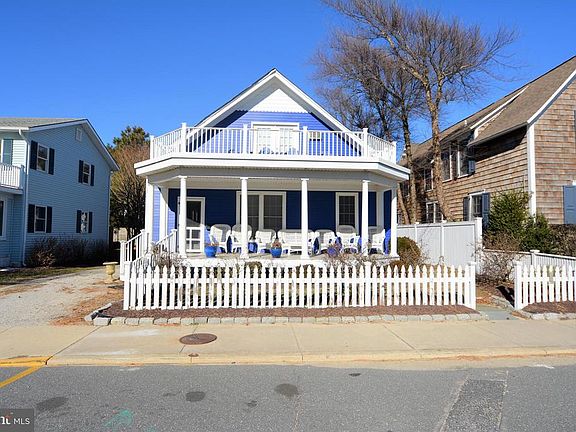 2nd image of 7 Lake Ave