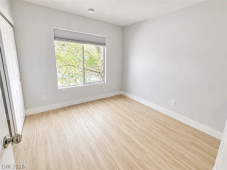 8070 W Russell Rd #2023 — Photo 6