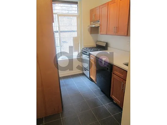 Rented by DSA Realty | media 22