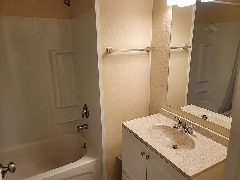 Cornerstone Apartments in Ballard — Photo 39