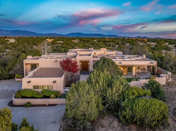 24 E Golden Eagle Rd, Santa Fe, NM 87506