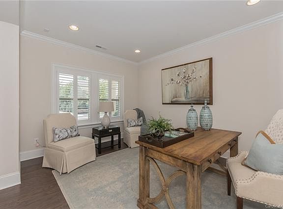 5th image of 1729 Cavaillon Dr