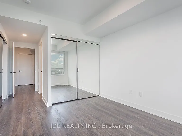 609 Sherbourne St #3709 — Photo 11
