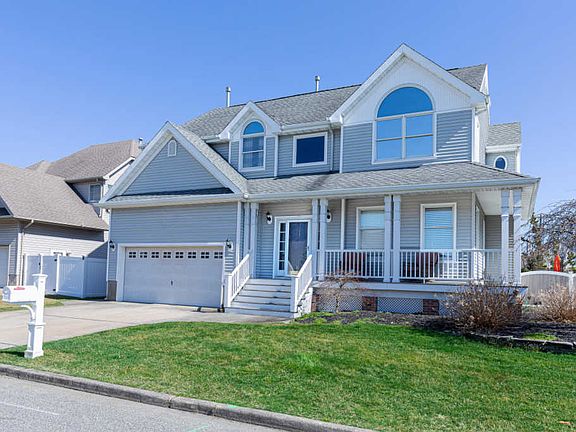 5th image of 3263 Churchill Dr