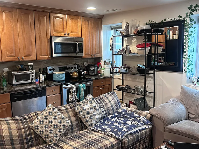 1629 L St NE — Photo 7