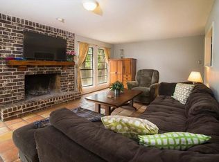 301 Clearsky Cir, Austin, TX 78745