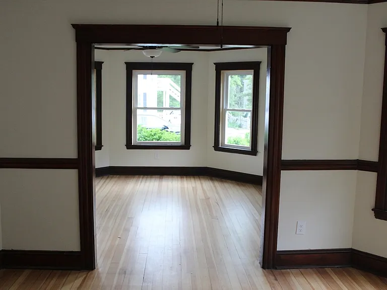 415 Commercial St #1 — Photo 8
