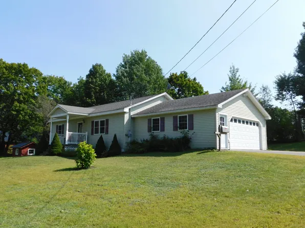 33 Green Street, Skowhegan, ME 04976