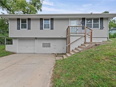 12008 Kentucky Ave, Sugar Creek, MO, 64054