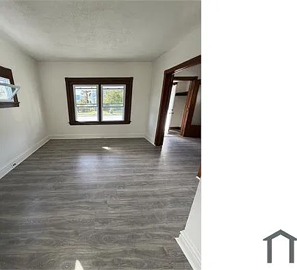 3 bed, $1,300 — Photo 3