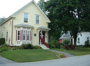 13 Pleasant St, Pepperell, MA 01463