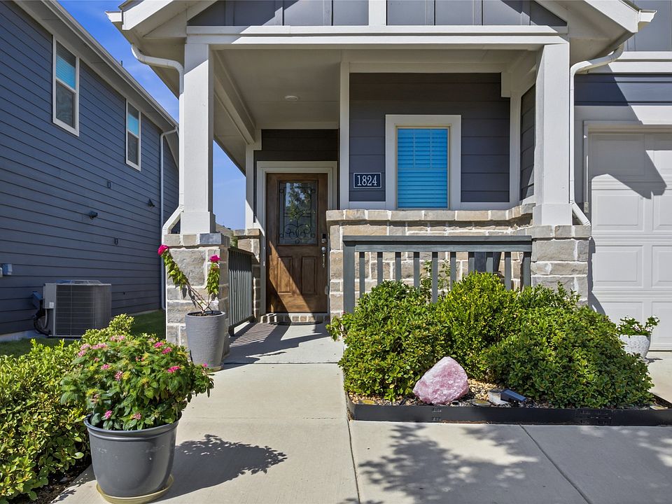 1st image of 1824 Ash Oak Ln