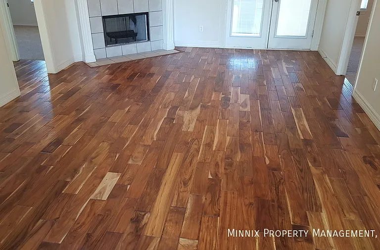 1002 Oshkosh Ave — Photo 6