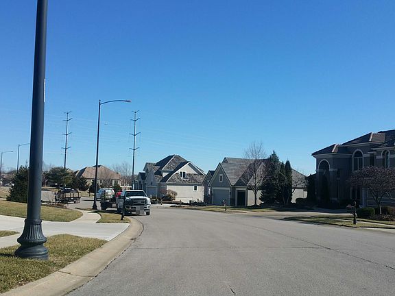4th image of 6108 NW 103rd St