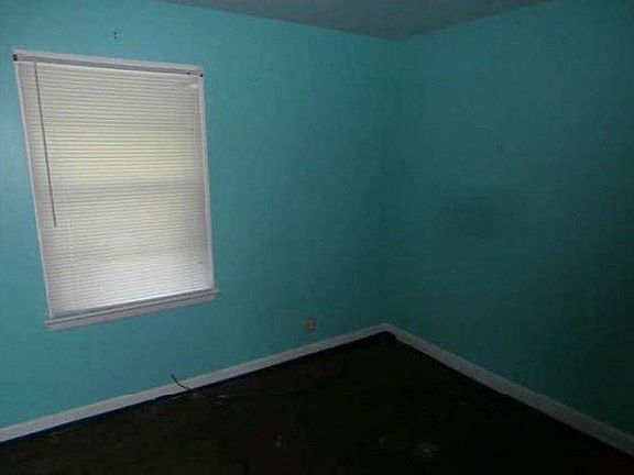 5th image of 245 Buddie Ave