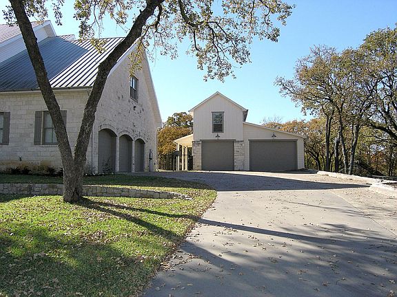 4th image of 133 Country Vista Cir