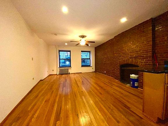 5th image of 132 W 74th St #B