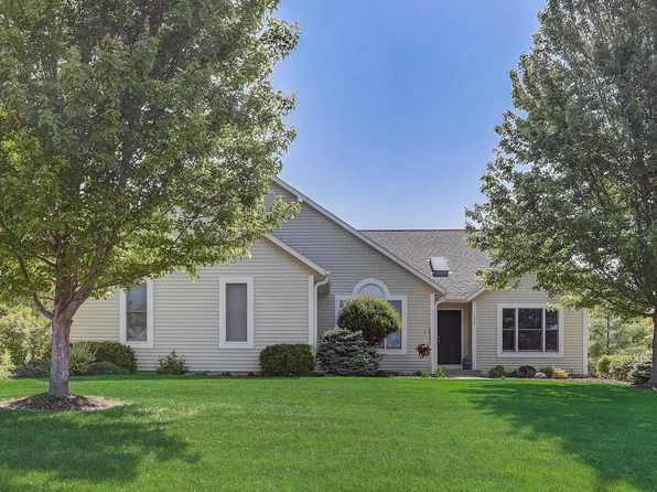 115 Red Fox DRIVE, Johnson Creek, WI 53038