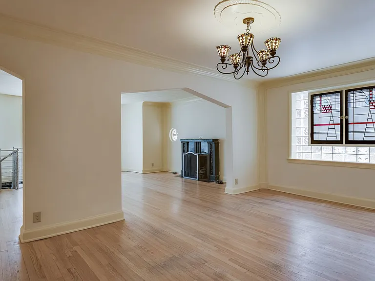 7943 Delmar Blvd — Photo 8