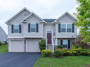 25 Rollingview Ln, Denver, PA 17517