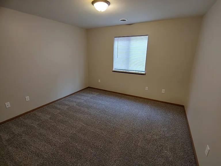 2BR/2BA/2 car attached garage — Photo 15
