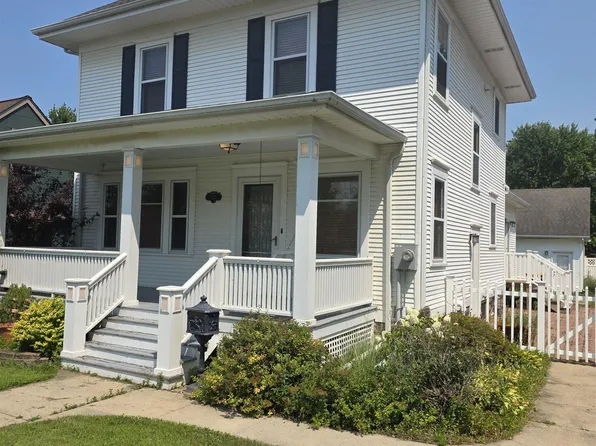 1323 S Pennsylvania Ave, Mason City, IA 50401