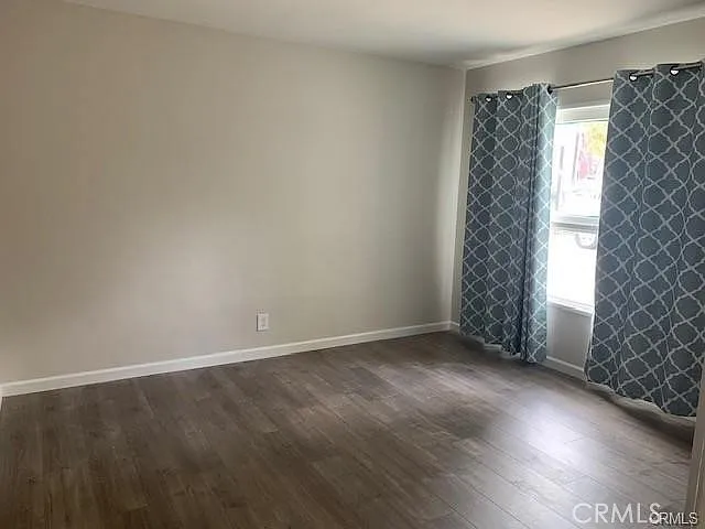 1809 E 4th St #10 — Photo 2