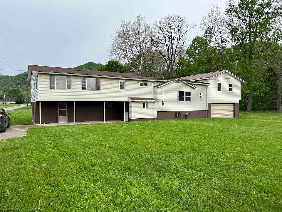 1st image of 8 Tygart Ln