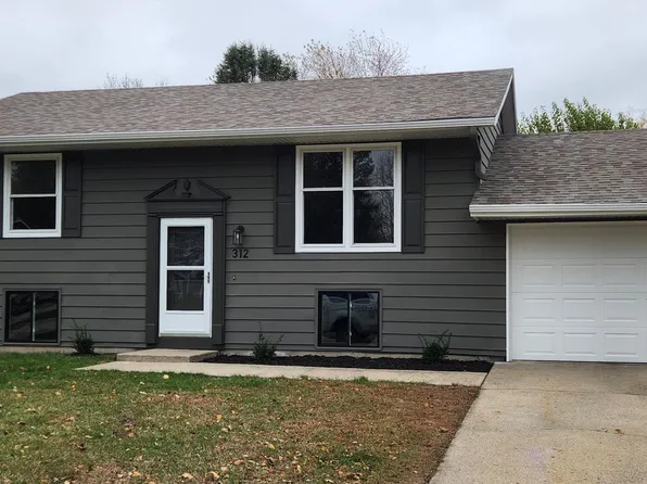 312 Southmoor Dr, Spencer, IA 51301