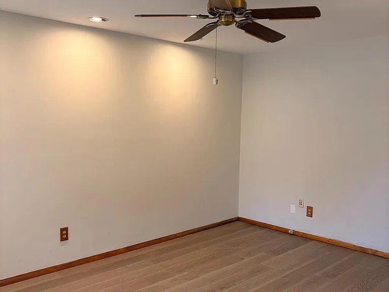 31 Fairmount Dr — Photo 3