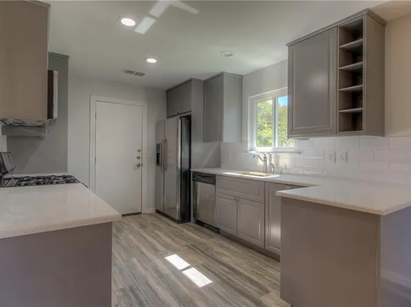 7602 Islander Dr, Austin, TX 78749