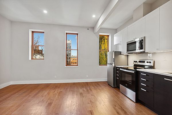 1st image of 157 Lefferts Pl #4
