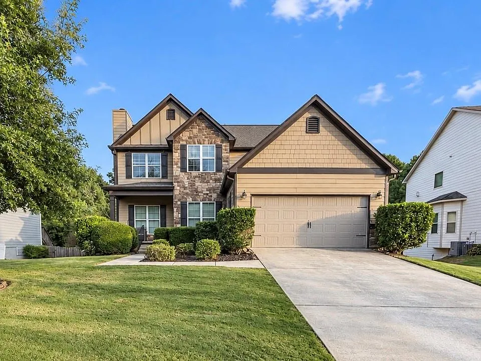 4025 Hunters Walk Way