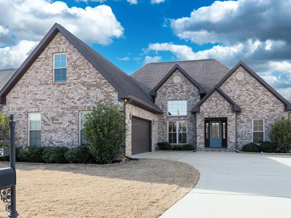12 Vicki Dr, Springville, AL 35146