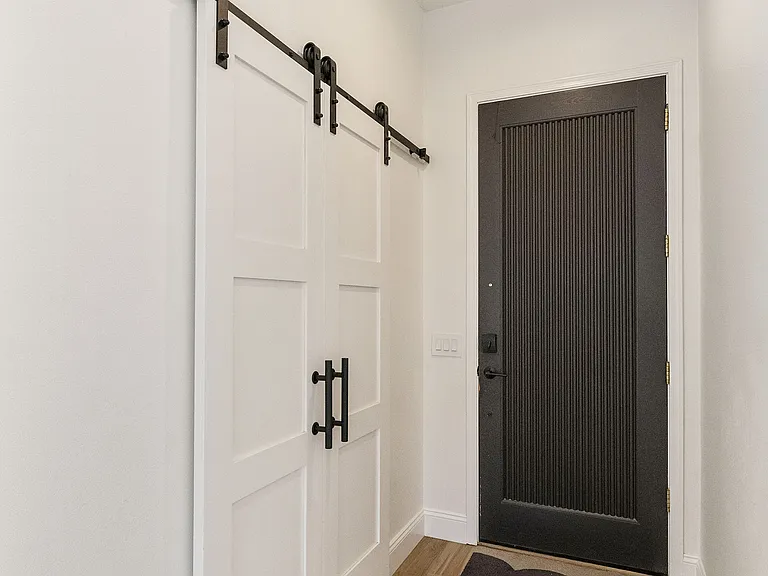 442 W Carob Dr — Photo 14