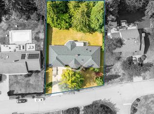 11293 153a St, Surrey, BC V3R 6H9