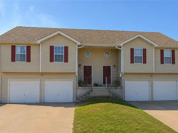 1403 Holly Hock Dr, Cameron, MO 64429