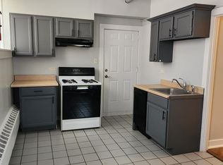 213 Washington Blvd APT G, Oak Park, IL 60302