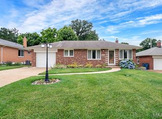 10710 Winthrop Ct, Saint Louis, MO 63123