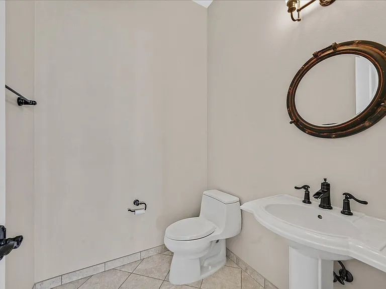 5790 Aspen Falls Cir — Photo 49